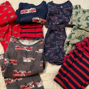 4t boys Lot of 6 pair of Baby Gap pajamas.